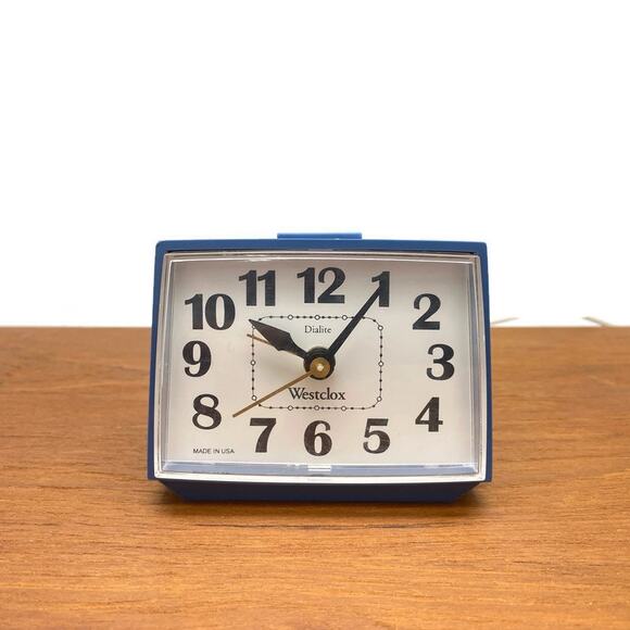Vintage Blue Case Westclox Dialite Backlit Face Alarm‎ Clock Model 22090 USA - Picture 1 of 9